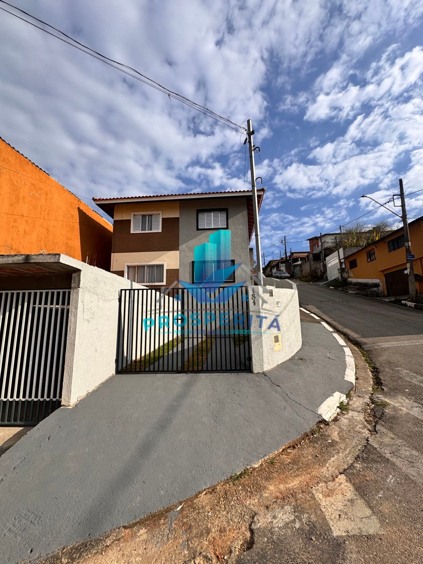 Sobrado Geminado em Centro, Vargem Grande Paulista/SP