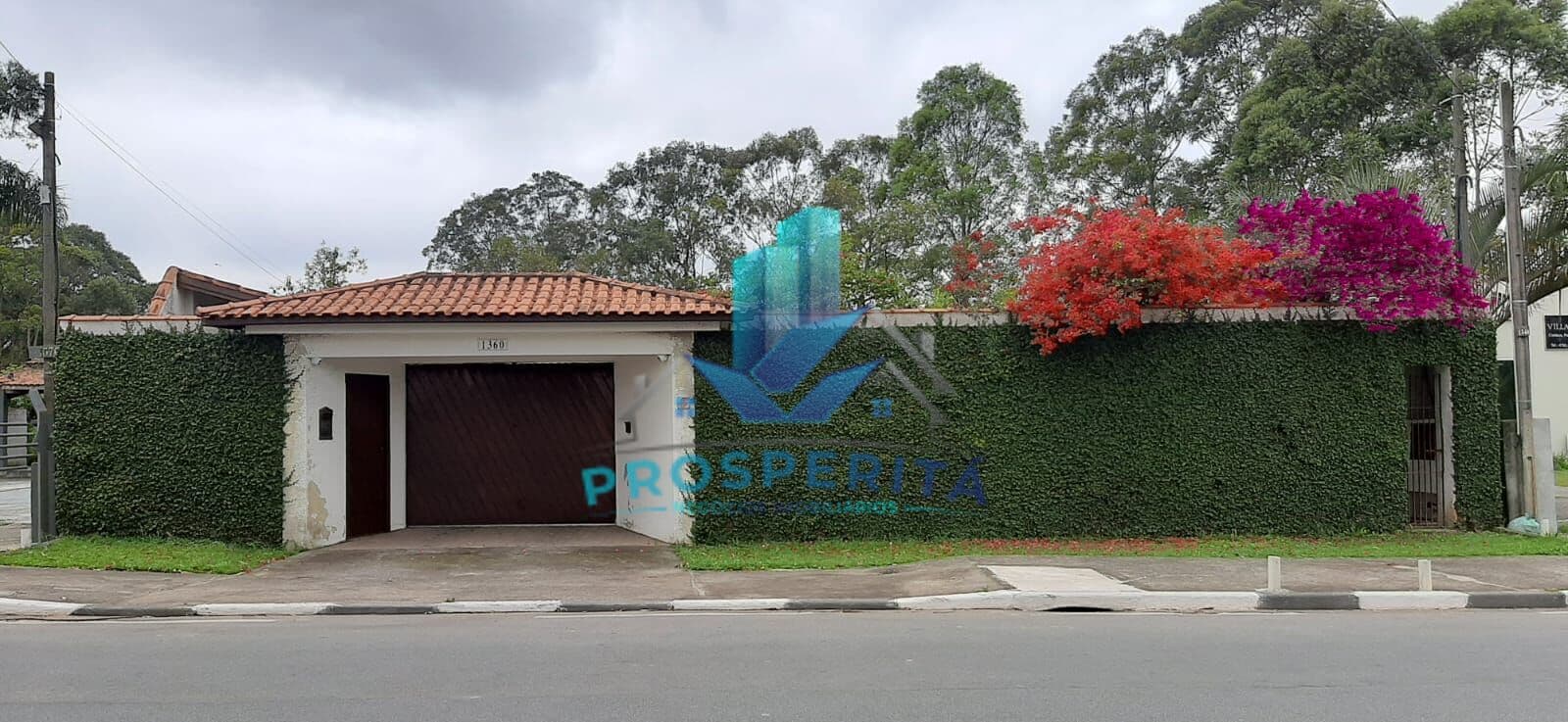 Casa de Alto Padrão na Granja Viana – Terreno Amplo com Grande Potencial de Expansão Comercial e Residencial