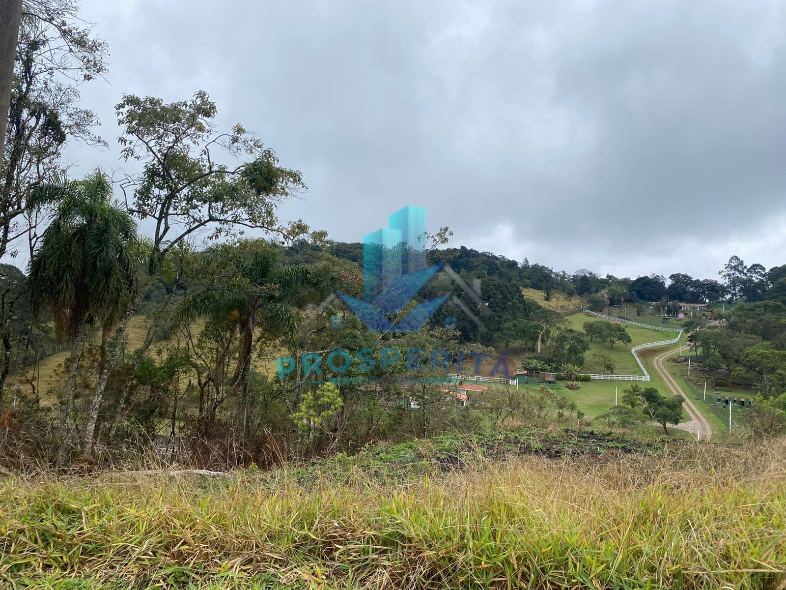 Terreno de 2.000 m² à Venda em Taípas de Pedra, Mailasque/SP
