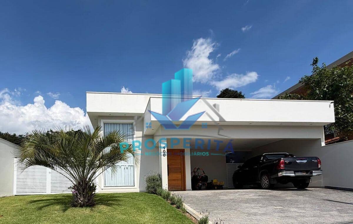 Excelente Casa de Alto Padrão à Venda