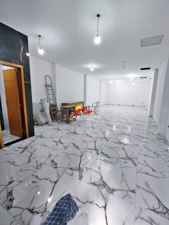 Salão comercial novo, na Avenida Padre Anchieta para venda na praia de Peruíbe -SP:
