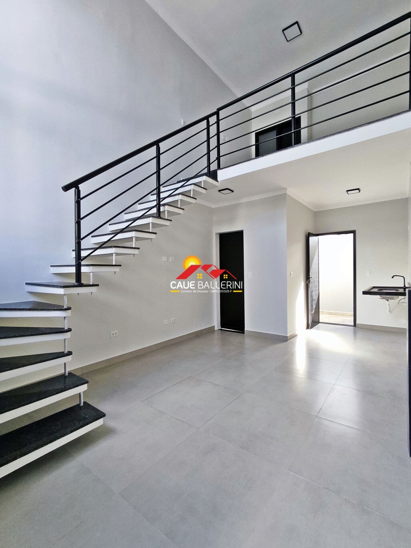 Lofts novos com 40 m², acabamento impecável.