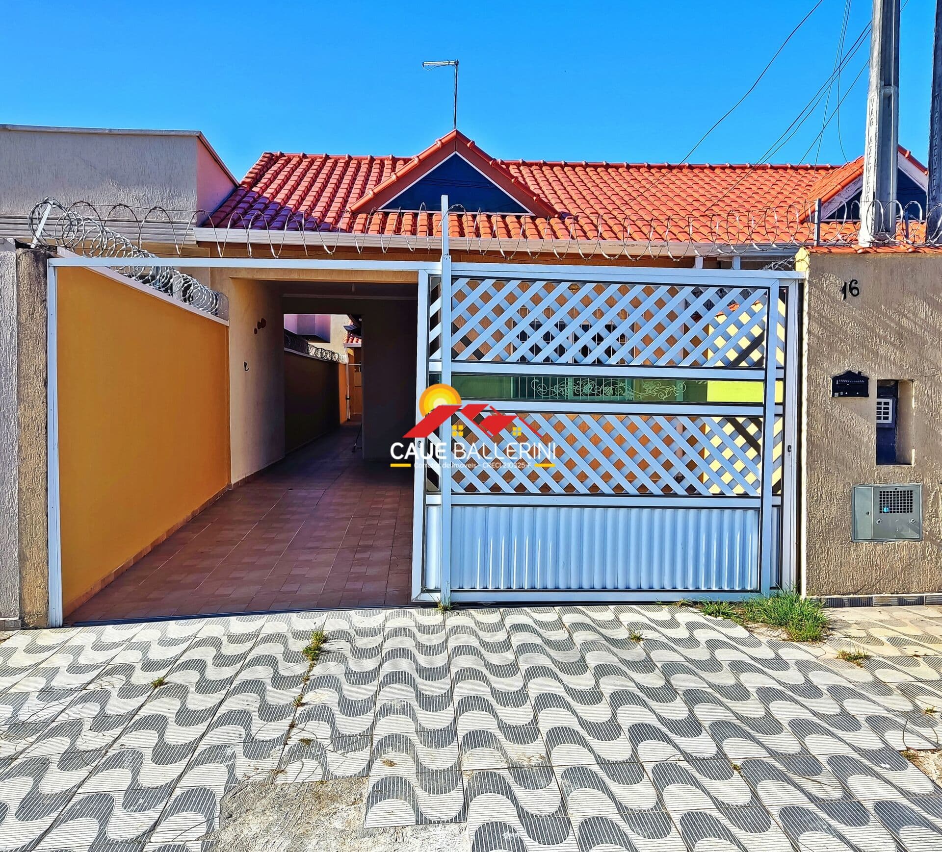 Oportunidade !!Linda casa mobiliada, com 3 dormitórios para venda em Peruíbe/SP: