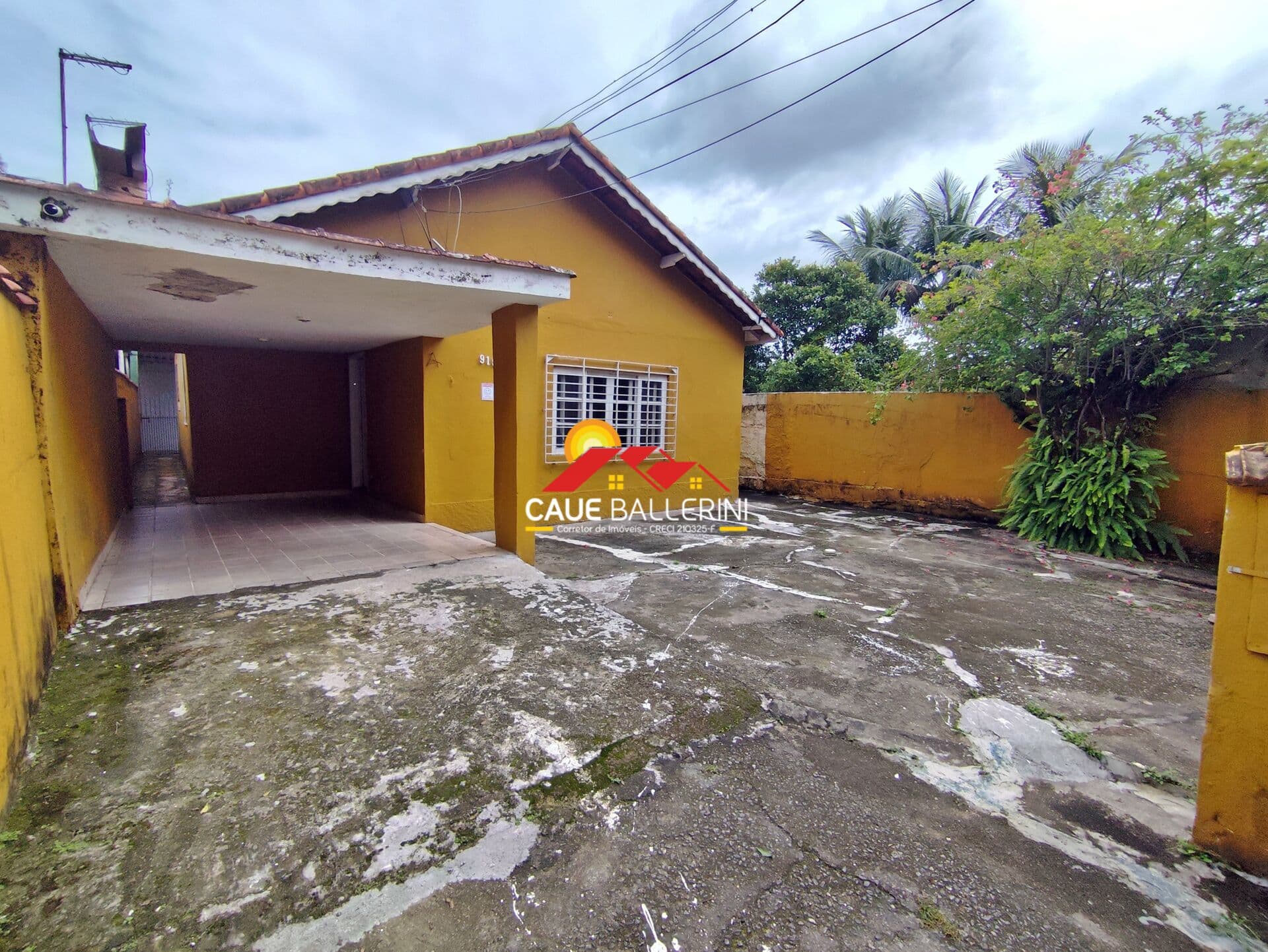 Casa térrea para locação definitiva no Centro de Peruíbe - SP: