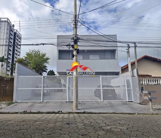 Lindo apartamento com 2 dormitórios, no coração da cidade disponível para locação definitiva, perfeito para quem busca conforto e praticidade.