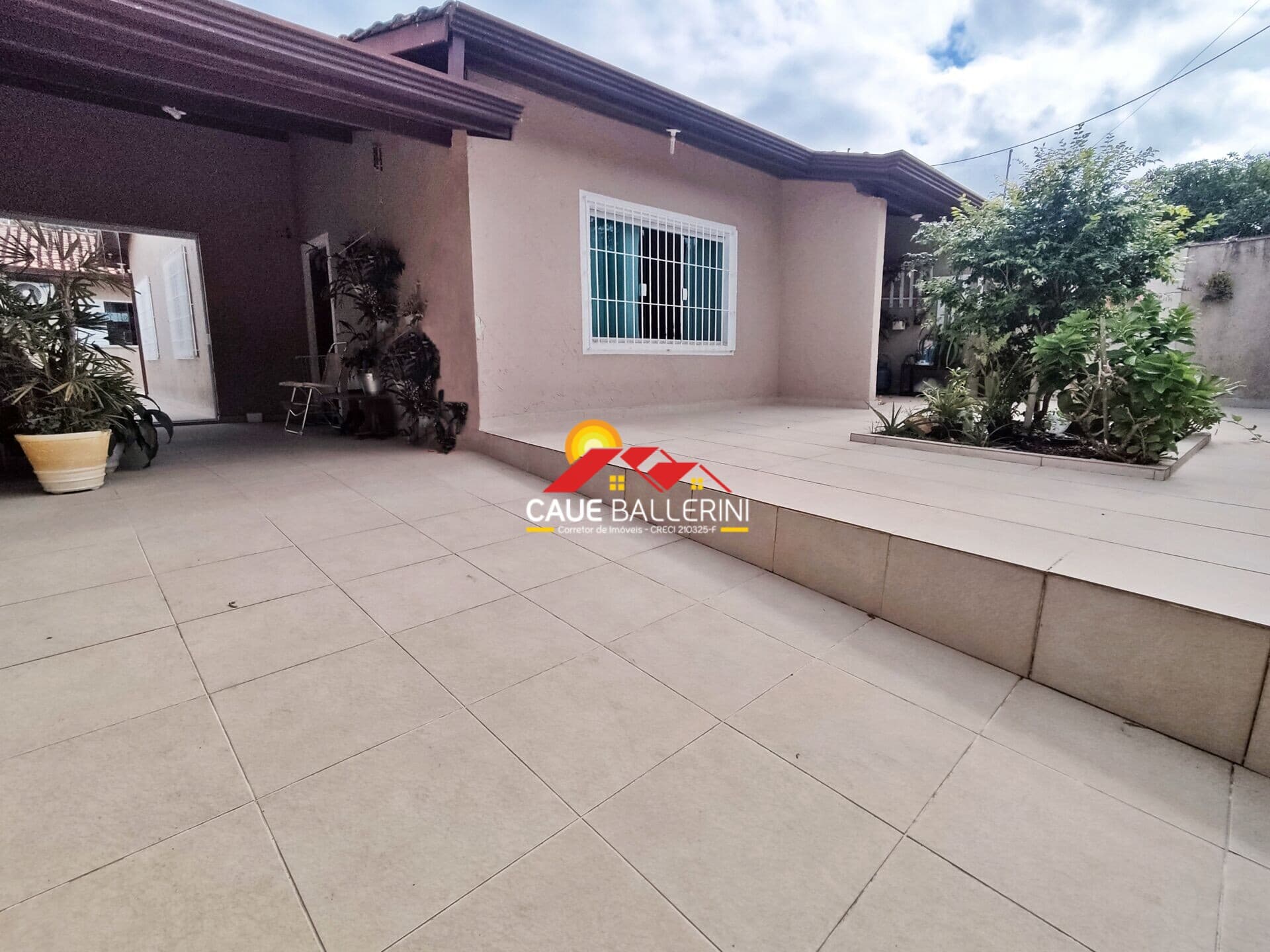 Já pensou na casa dos seus sonhos? Venha conferir se ela não se parece com essa: