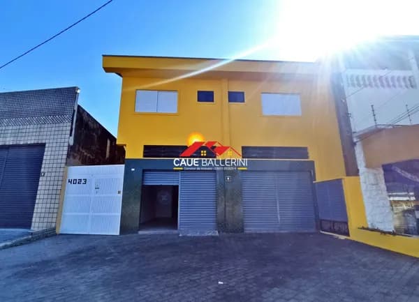 Lindo apartamento sobreloja com 2 dormitórios para locação definitiva em Peruíbe -SP: