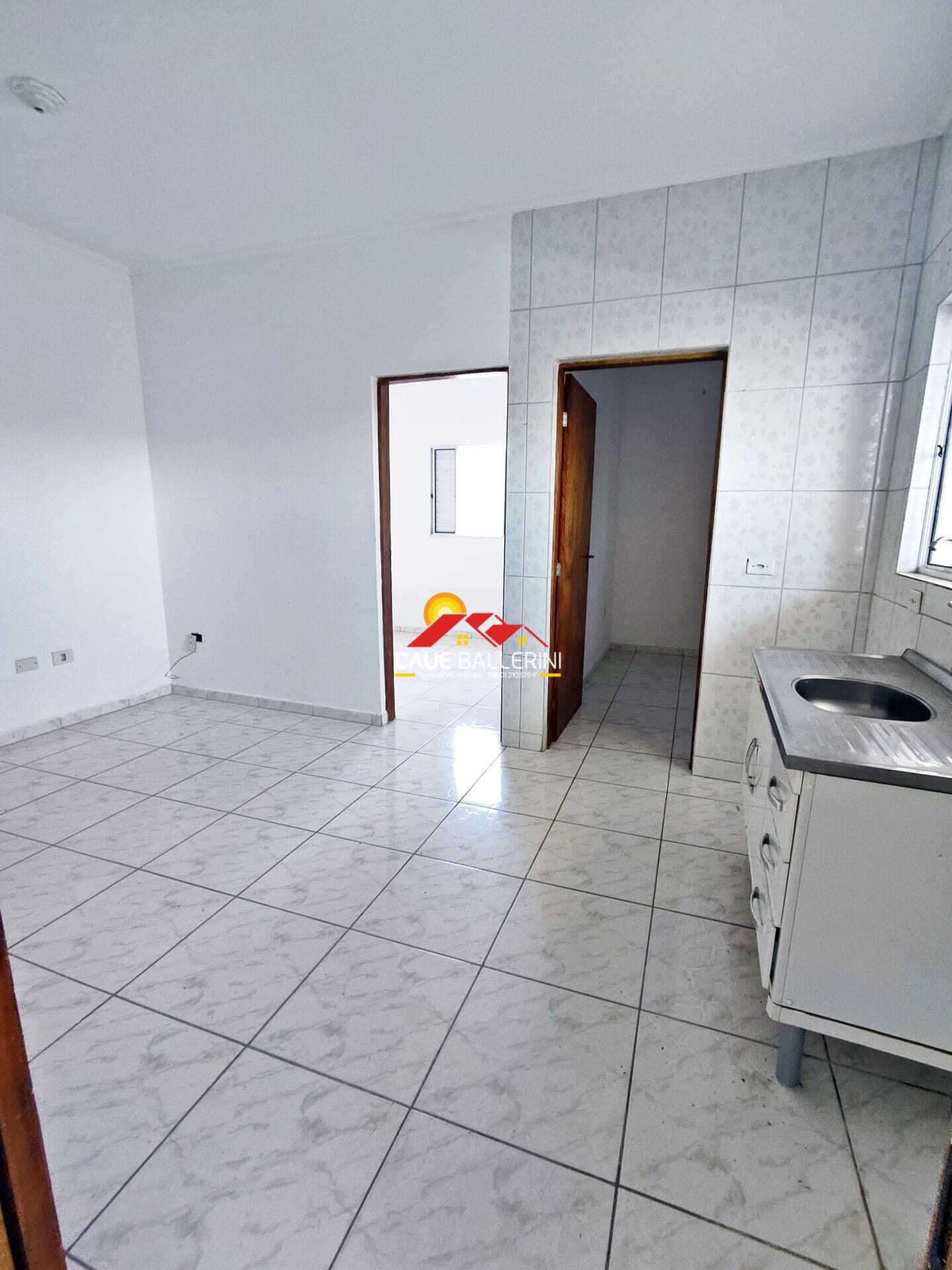 Apartamento sobreloja com 2 dormitórios para locação definitiva em Peruíbe - SP: