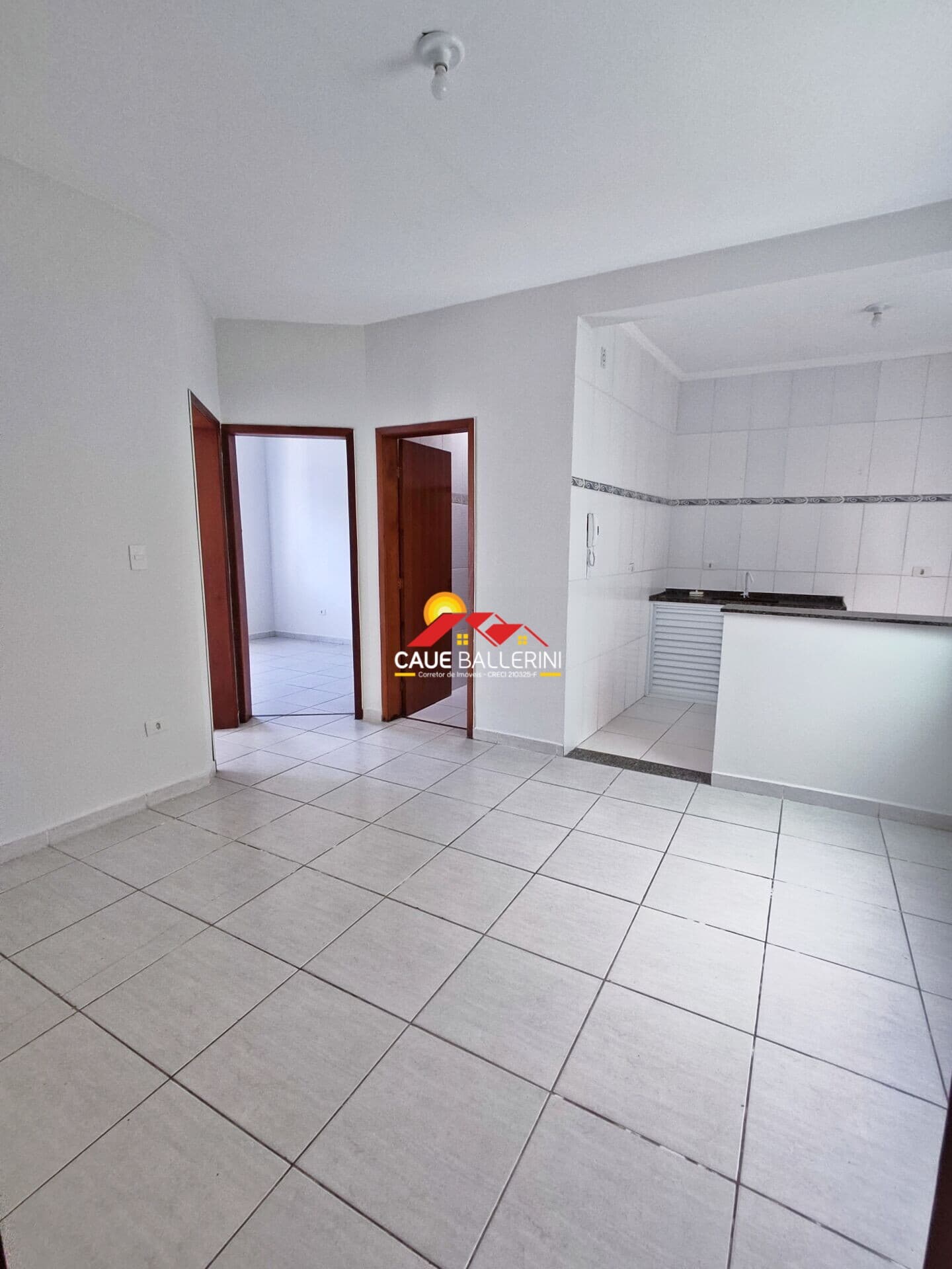 Lindo apartamento sobreloja com 2 dormitórios para locação definitiva em Peruíbe/SP: