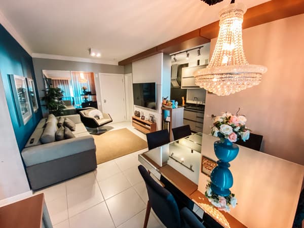 Apartamento 3 dormitórios sendo 1 suíte e 2 demi-suítes no Estreito em Florianópolis / SC