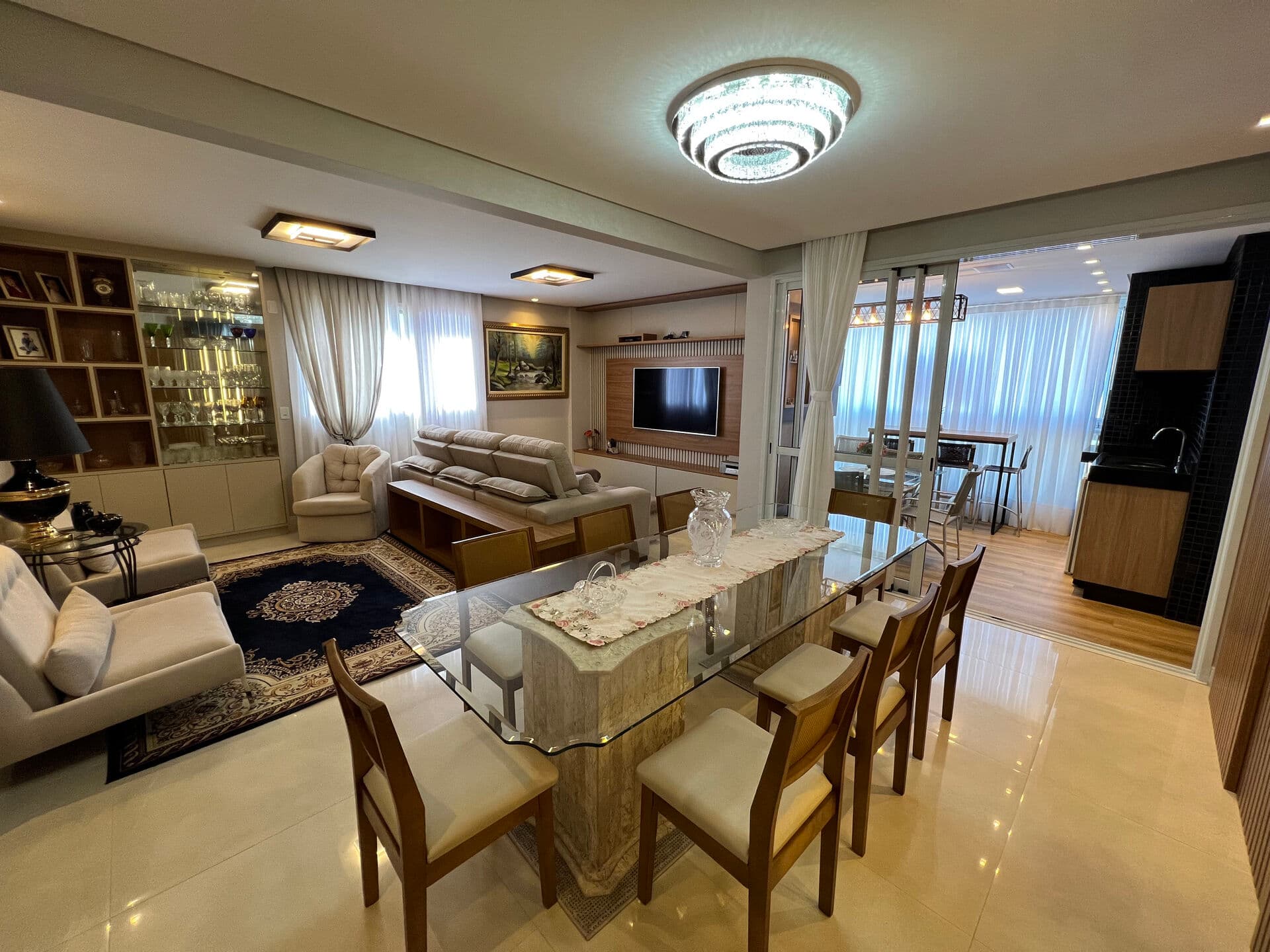 Apartamento Alto Padrão 3 dormitórios sendo 1 suíte master em Campinas - São José / SC