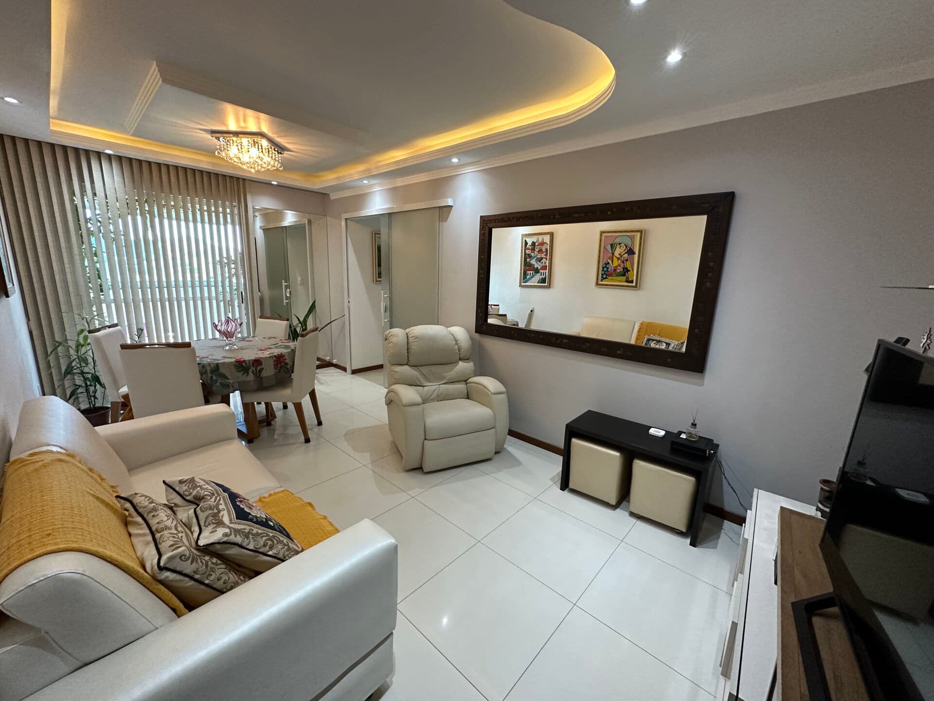 Apartamento com 3 dormitórios sendo 1 suíte em Campinas, São José.