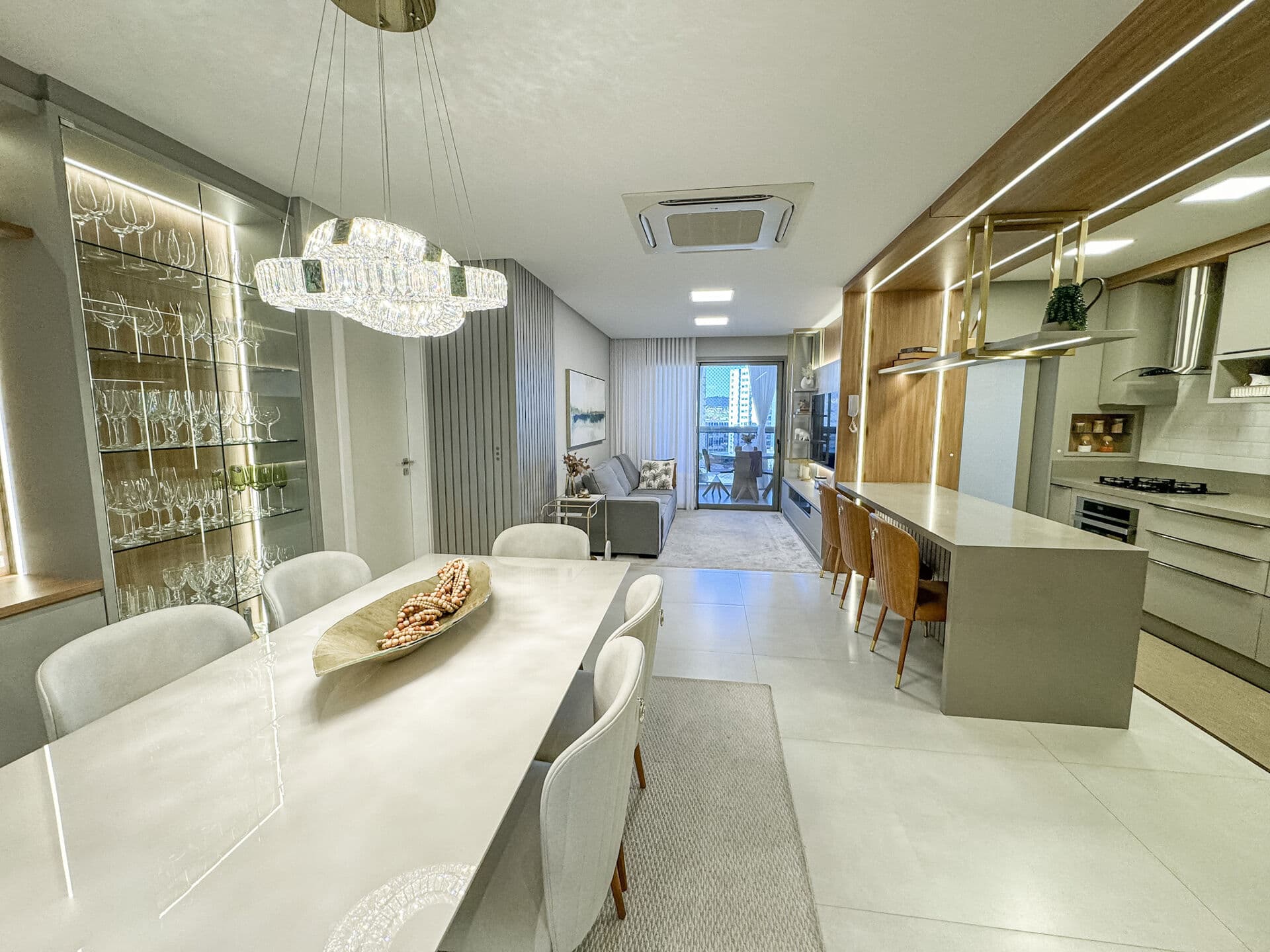Apartamento 3 quartos sendo 3 suítes em Campinas - São José/SC