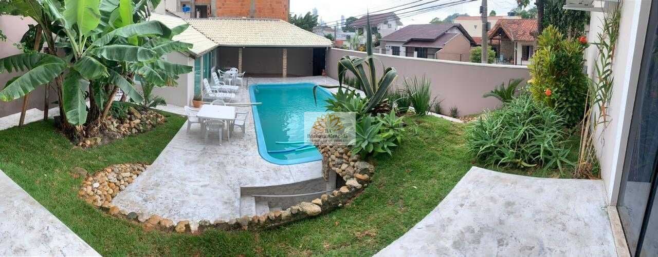 Apartamento estilo Garden Mobiliado para Locação – Bairro Nações | Balneário Camboriú/SC