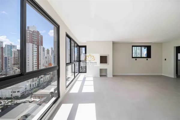 Apartamento com 03 suítes disponível para venda em Balneário Camboriú - Novo