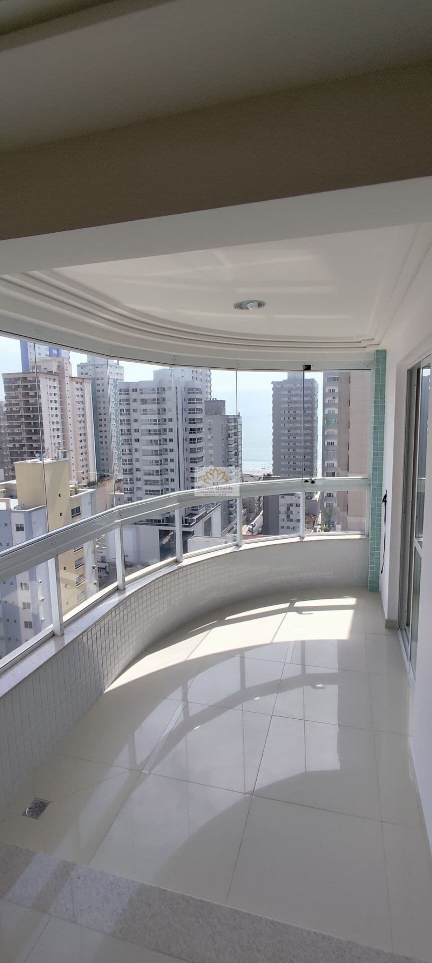 Apartamento 03 quartos no Centro de BC