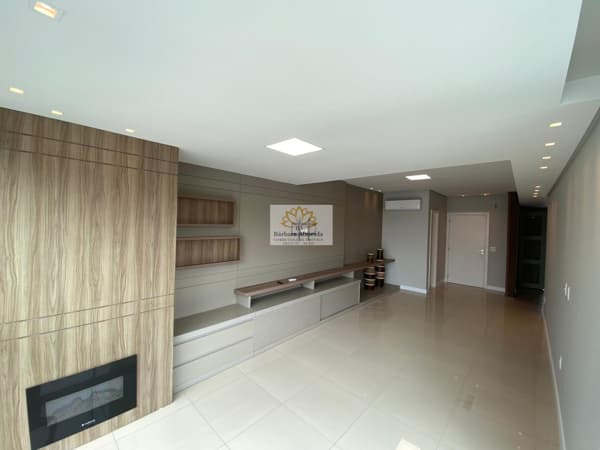 Apartamento no bairro Pioneiros em Balneário Camboriú-SC