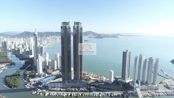 Apartamento no Edifício Yachthouse by Pininfarina em Balneário Camboriú.
