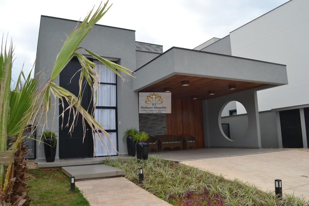 PREÇO DE OCASIÃO !!!Condomínio Caledônia - Linda casa com 03 suítes, mobiliada e decorada