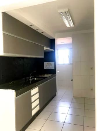 Residencial Pedras Brancas, apartamento de 03 dormitórios sendo 01 suíte, com sacada e churrasqueira