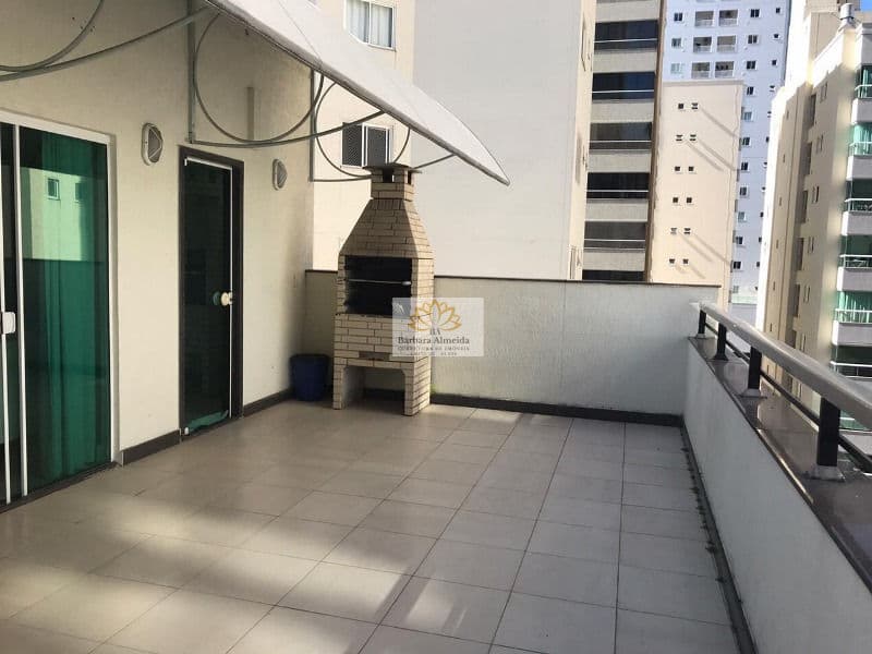 Apartamento tipo cobertura, com 02 suítes + 02 dormitórios - no Localizado no Centro de Balneário Camboriú/SC