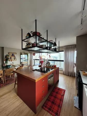 VENDA- Lindo apartamento com 04 dormitórios, mobiliado e decorado no Centro de Balneário Camboriú/SC