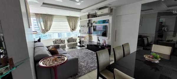 Apartamento mobiliado com 02 suítes+ 01 dormitório, no bairro centro de Balneário Camboriú