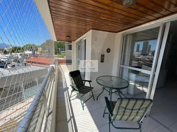 Apartamento com 02 dormitorios no Bairro Nações, Balneário Camboriú/SC