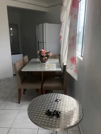 VENDO- Apartamento de 01 dormitório e 01 vaga no Bairro Santa Regina em Camboriú/SC