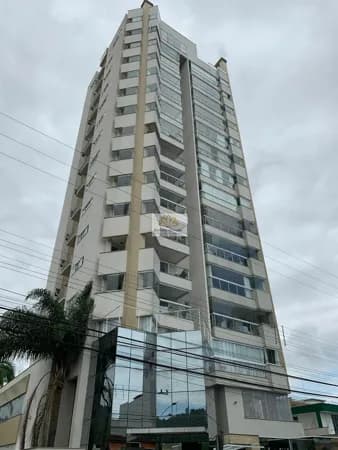 Cobertura no Bairro Fazenda em Itajaí com 03 suítes
