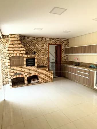 Linda casa térrea à venda no Bairro Olímpico em São Caetano do Sul/SP