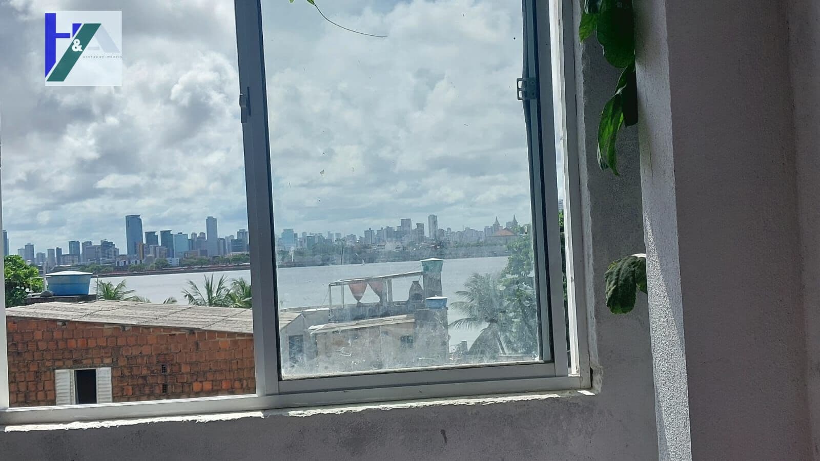 Prédio Residencial em Brasília Teimosa, Recife/PE