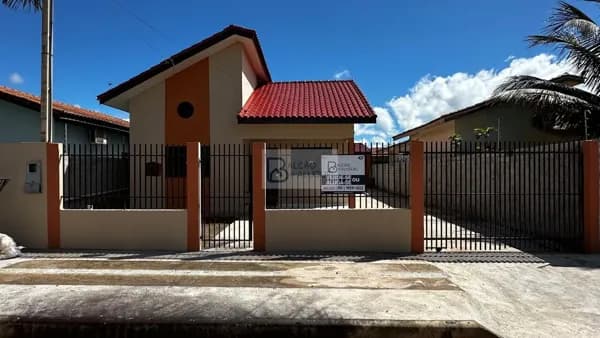 Linda casa à venda
