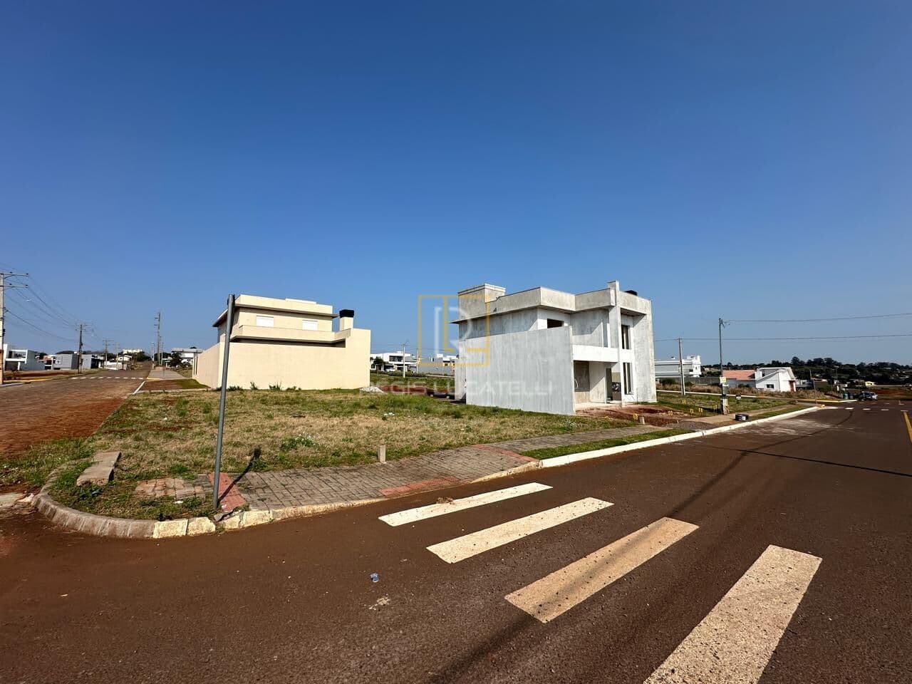 Terreno no Morada da Pátria