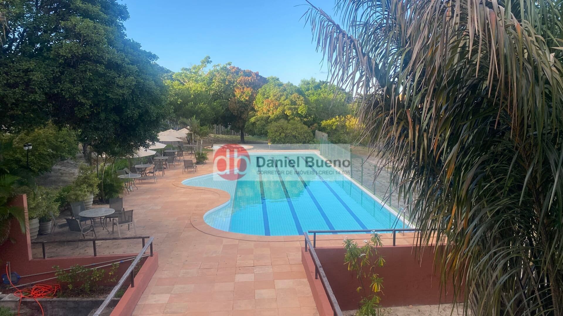 Apartamento Com área externa em Praia do Forte, Mata de São João/BA