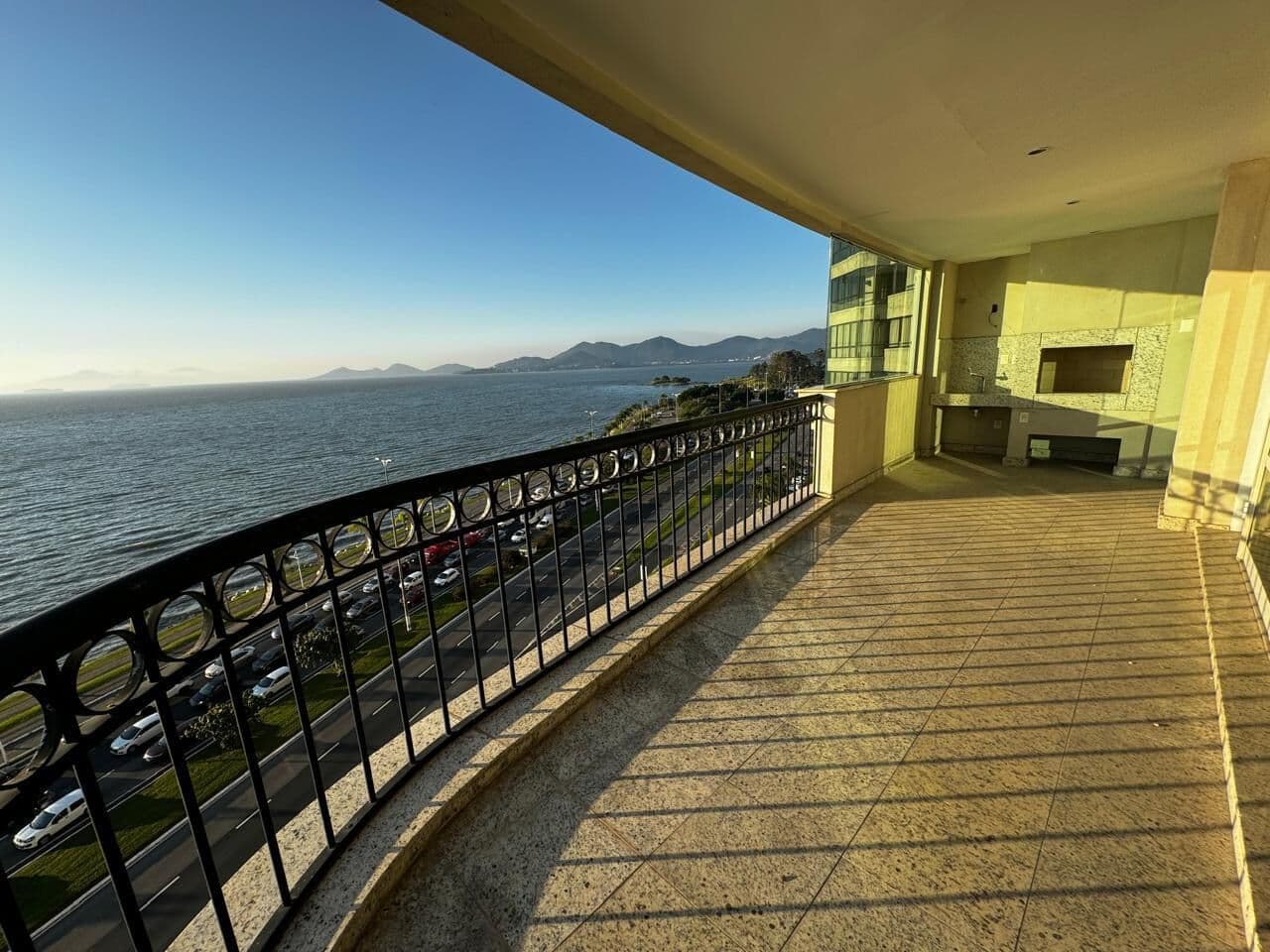 Apartamento à venda no bairro Agronômica - Florianópolis/SC alto padrão, floripa, frente mar