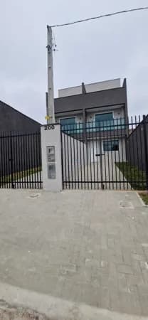 *Sobrado triplex no Tatuquara
