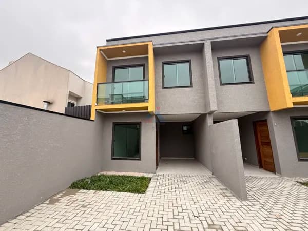 Sobrado à Venda no Vitória Régia – CIC, Curitiba/PR