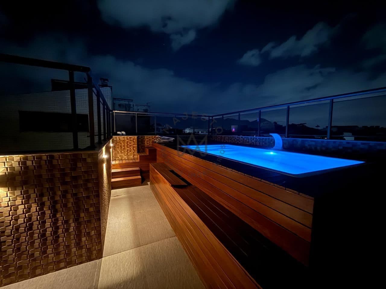 Cobertura duplex 5 quartos com piscina no Recreio