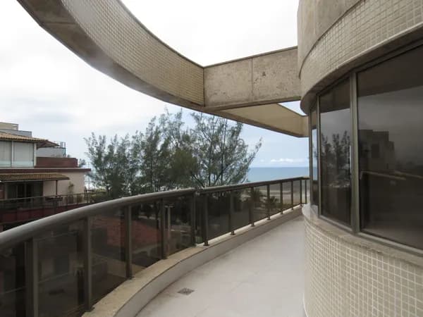 Luxo e Vista Mar Deslumbrante: Cobertura Duplex de 4 Quartos no Recreio dos Bandeirantes - Uma Residência Exclusiva na Av. Lúcio Costa.