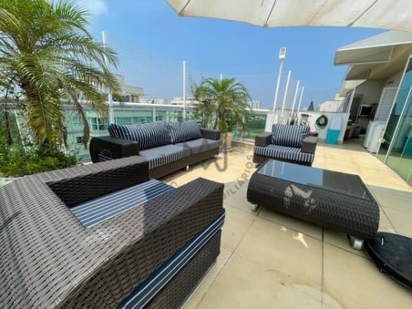 Sofisticação Redefinida: Cobertura Duplex de 4 Suítes, Terraço Gourmet com Piscina e 4 Vagas no London Green Blue, Barra da Tijuca