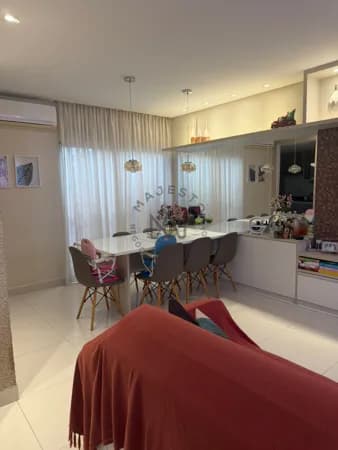 Casa Geminada com o equilíbrio perfeito entre natureza, conforto e segurança, no coração da Freguesia.