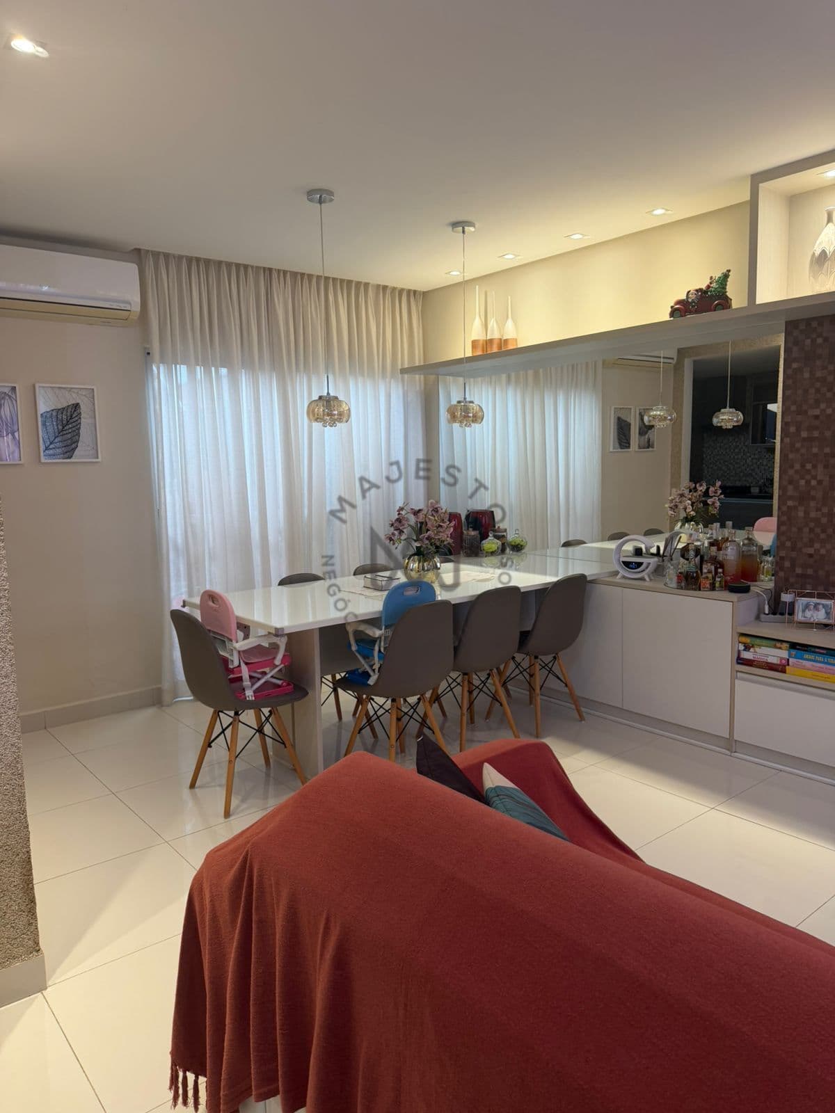 Casa Geminada com o equilíbrio perfeito entre natureza, conforto e segurança, no coração da Freguesia.