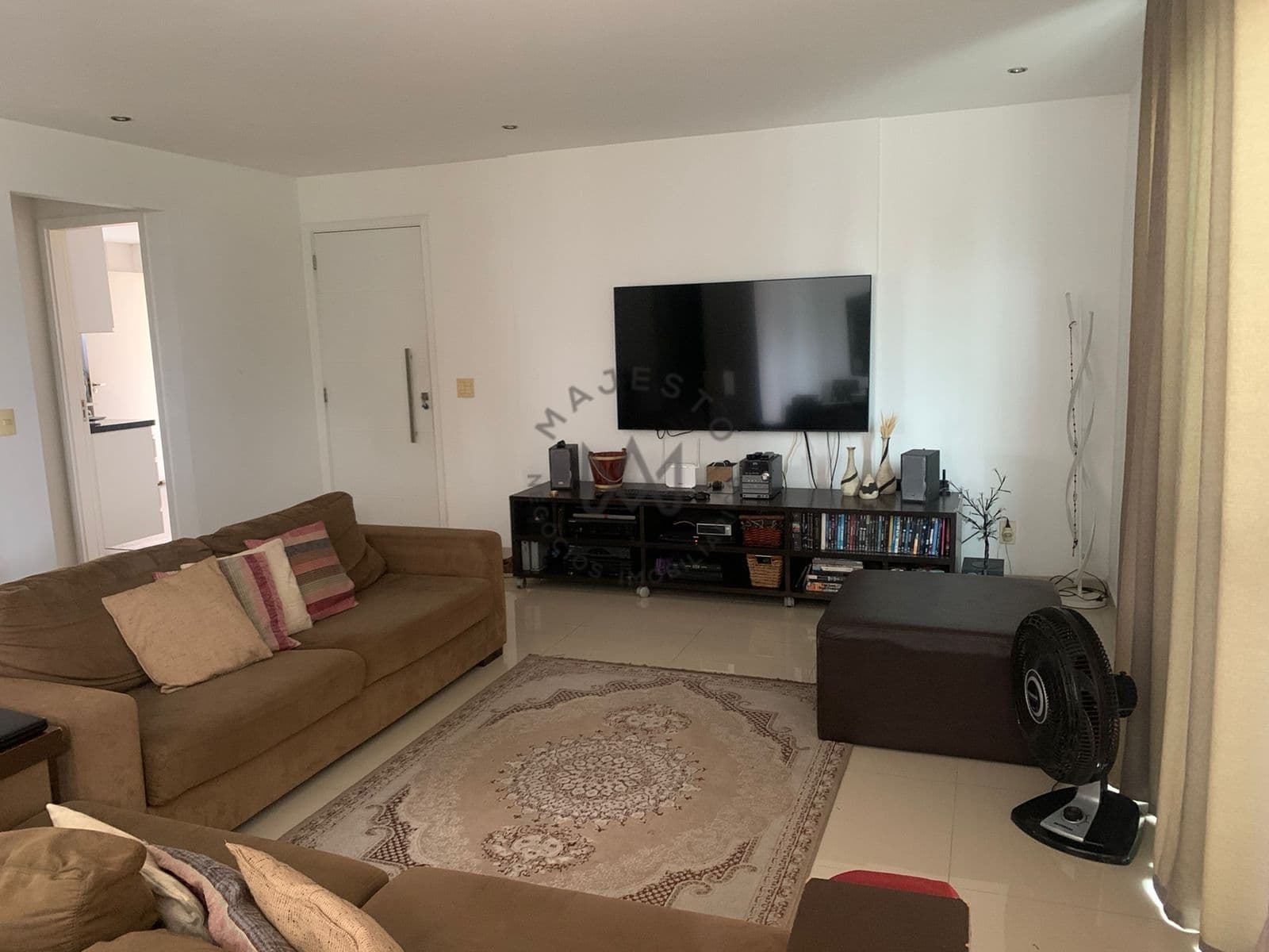 Exclusividade e Modernidade: Cobertura Linear de 2 Quartos no Prédio Baixo Gleba A, Recreio dos Bandeirantes!