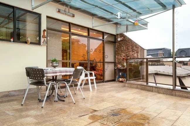 Luxo, Conforto e Localização Privilegiada: Cobertura Duplex 400m² em Jardim Oceânico, Barra da Tijuca.