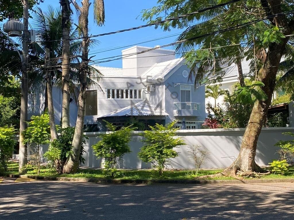 Viva o Luxo Exclusivo: Casa Magnífica no Maramar, Recreio dos Bandeirantes