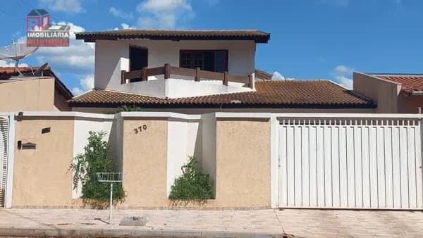 Sobrado em Rubinéia - Centro