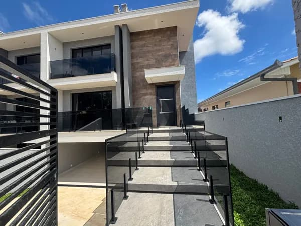 Sobrado Alto Padrão em Vila Bancária, Campo Largo/PR