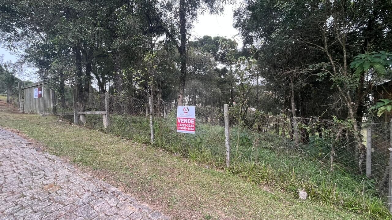 Terreno no Condomínio Villagio Verde em Moradias Bom Jesus, Campo Largo/PR