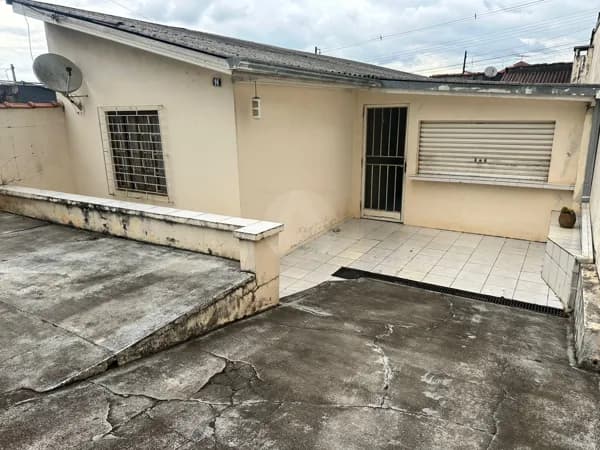 🏡 Casa à Venda no Conjunto Habitacional Partenope – Campo Largo/PR